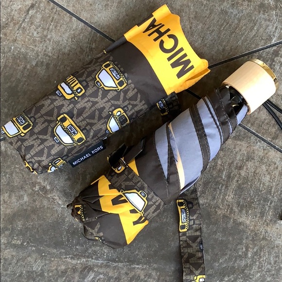 MICHAEL KORS NEW YORK CITY SM COMPACT UMBRELLA - Picture 6 of 16